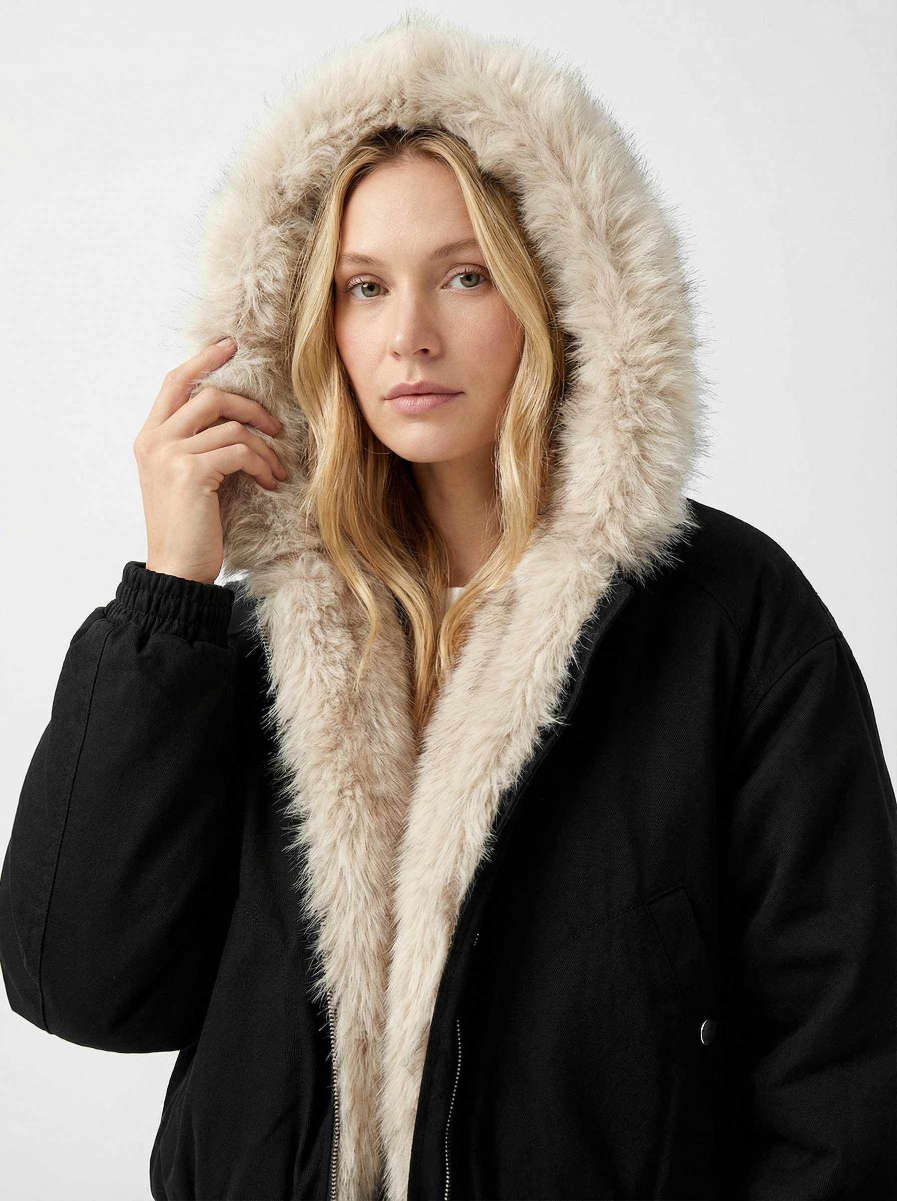 Kuscheliger Parka mit Kunstfellkragen