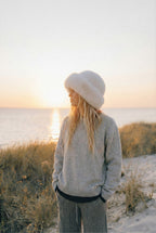 Kuschelige Plüsch-Beanie im Bomber-Stil