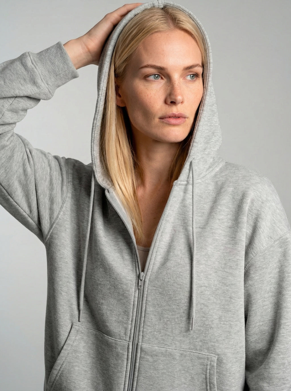 Warme Jacke mit Kapuze