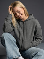 Warme Jacke mit Kapuze