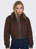 Kuschelige Winterjacke mit Stehkragen