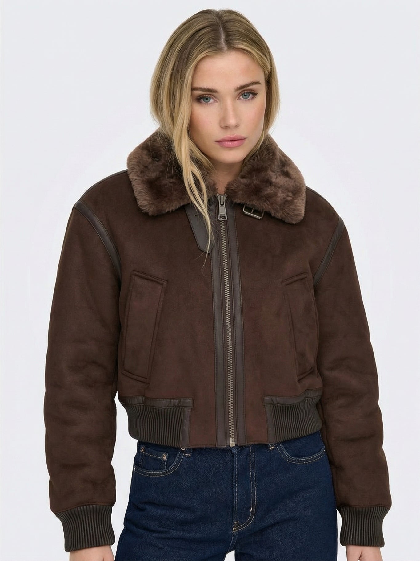 Kuschelige Winterjacke mit Stehkragen