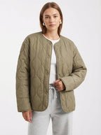 Gesteppte Jacke mit verdeckter Knopfleiste