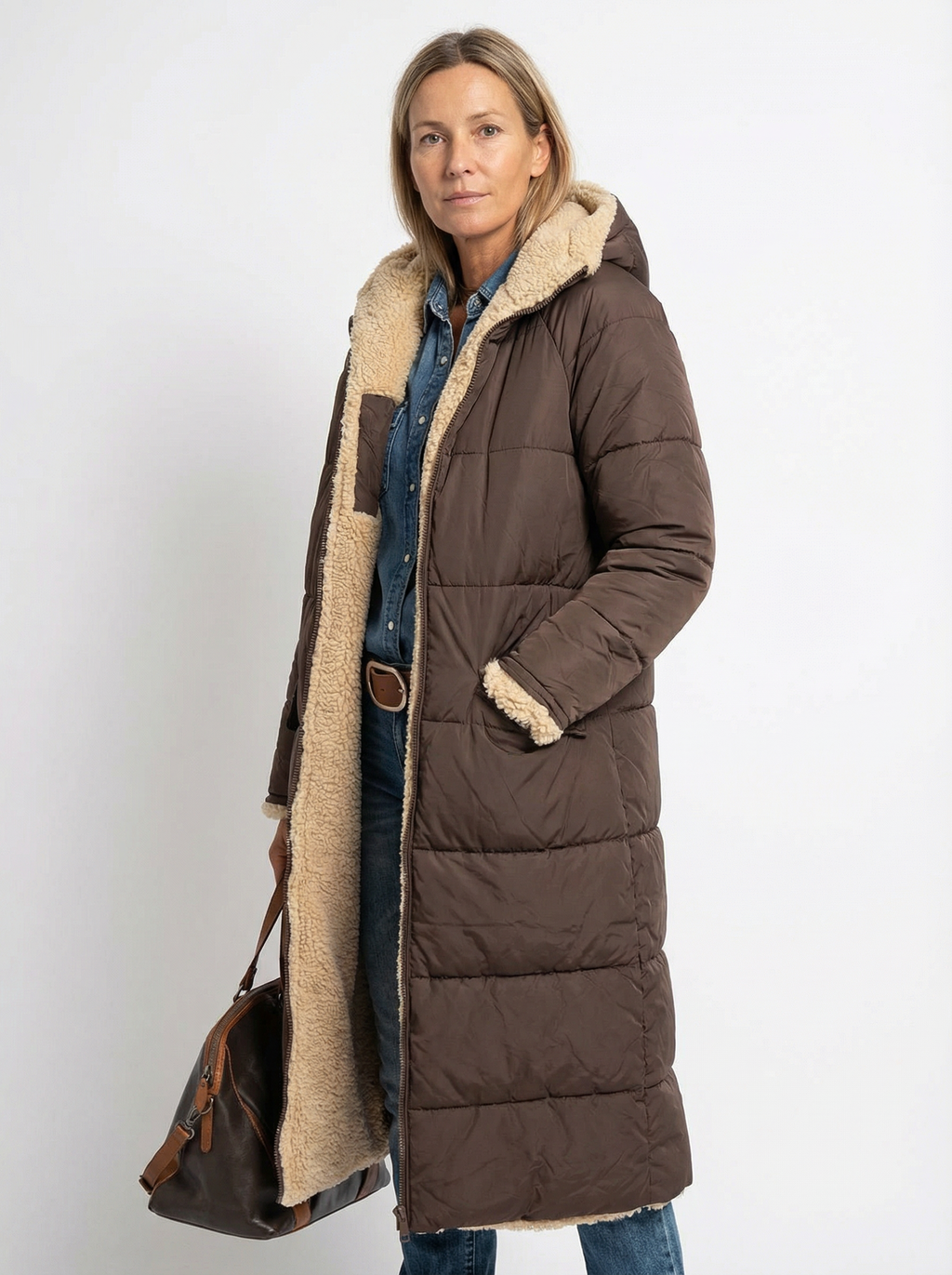 Warme wendbare Pufferjacke mit Kapuze