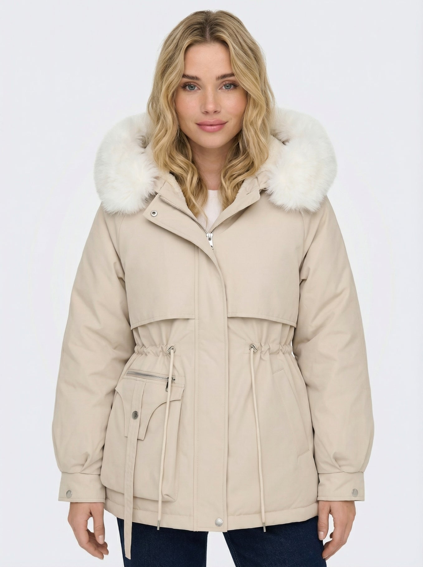 Warmer Parka mit Kapuze