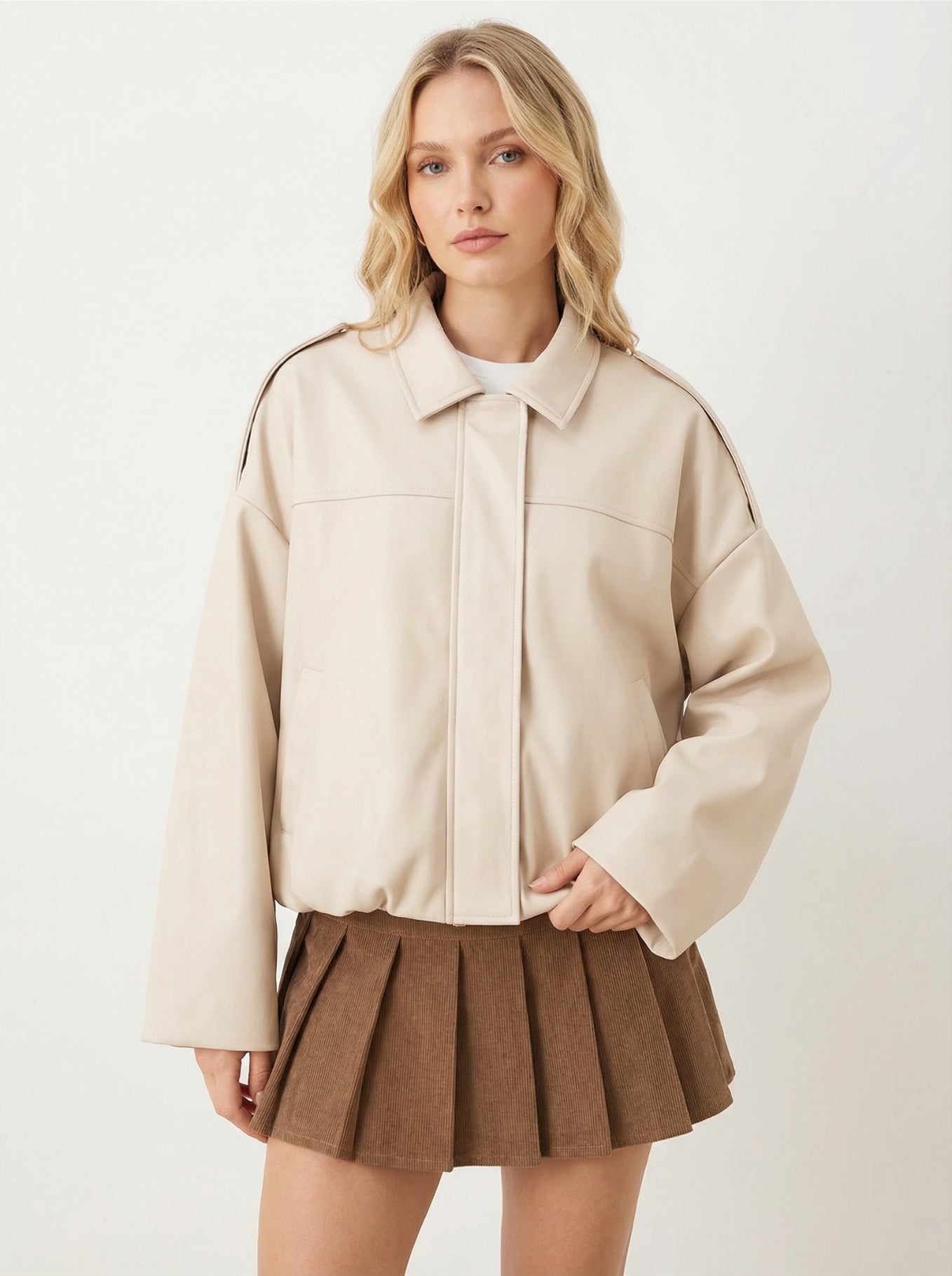 Loose Fit Bomberjacke mit Umlegekragen