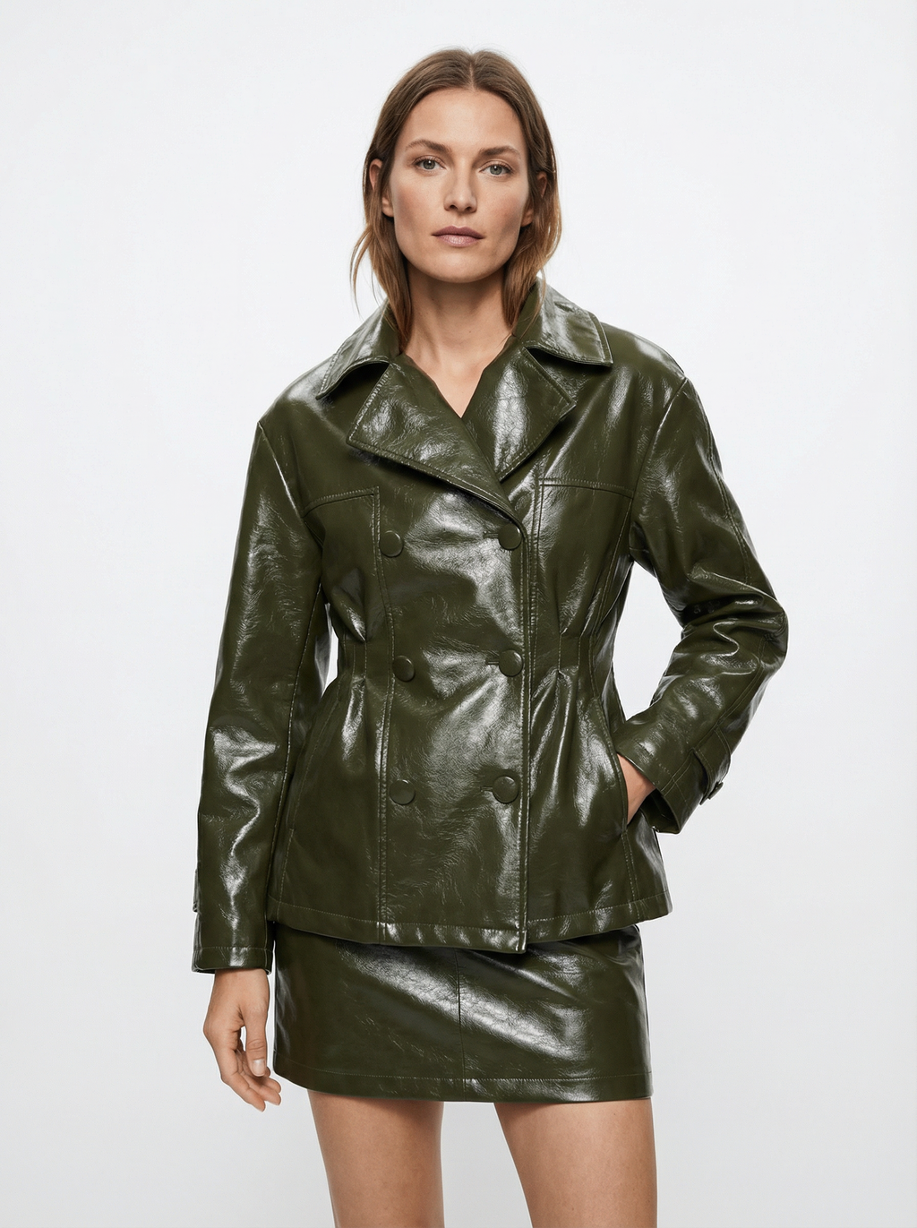 Eleganter Kunstleder-Zweiteiler mit Doppelreiher