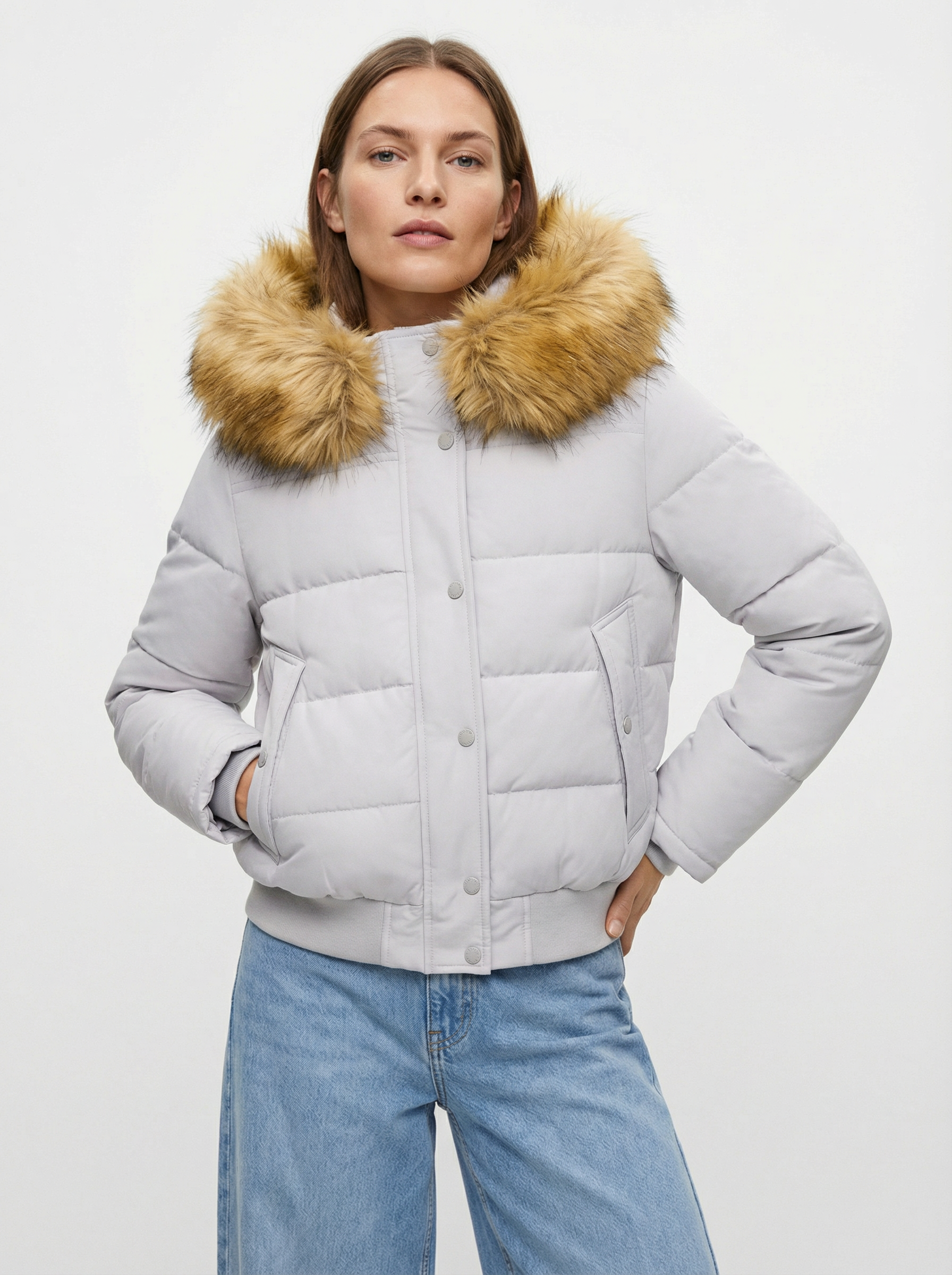 Gesteppter Wintermantel mit Kunstfellkragen