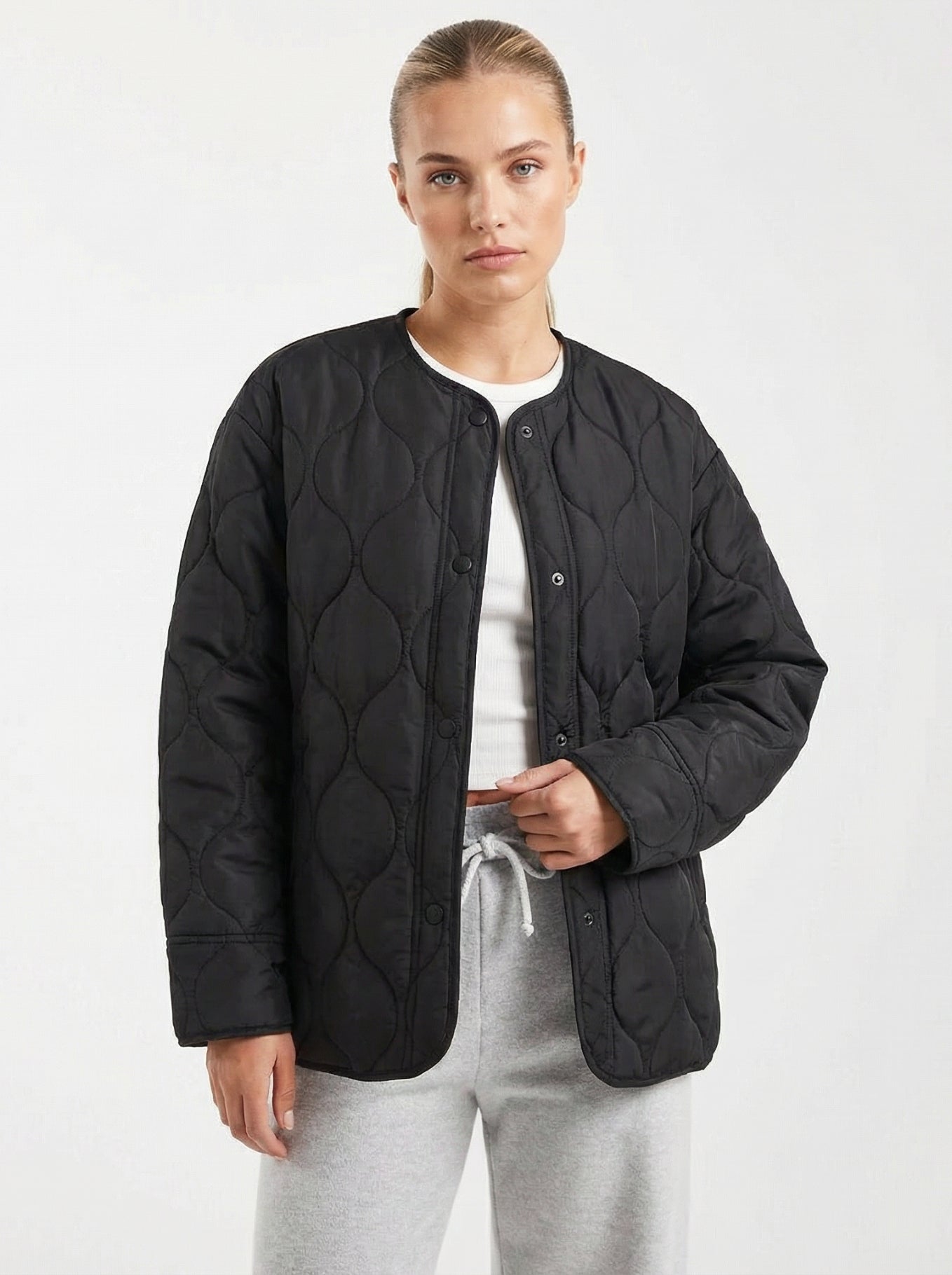 Gesteppte Jacke mit verdeckter Knopfleiste