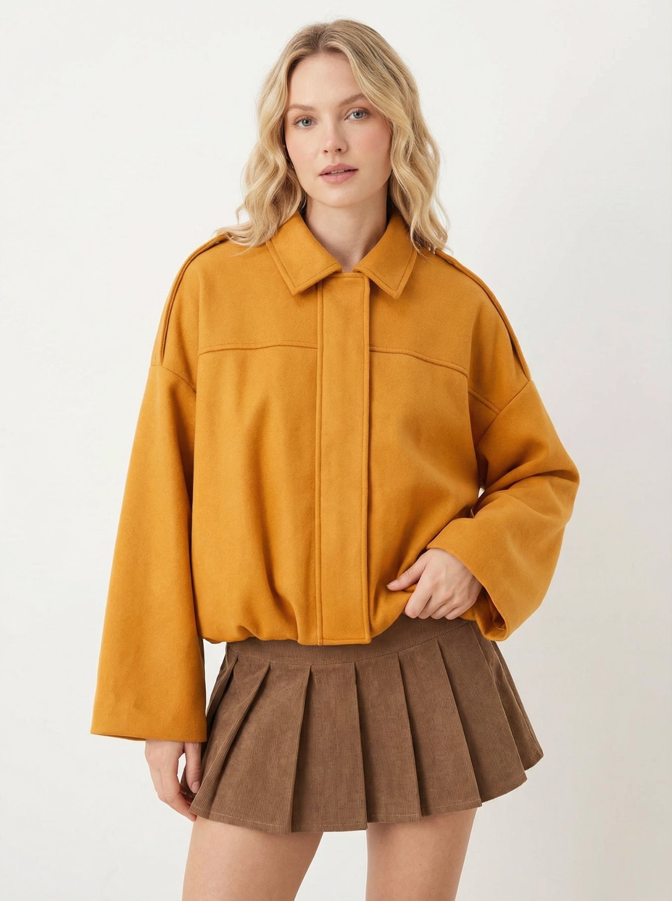 Loose Fit Bomberjacke mit Umlegekragen