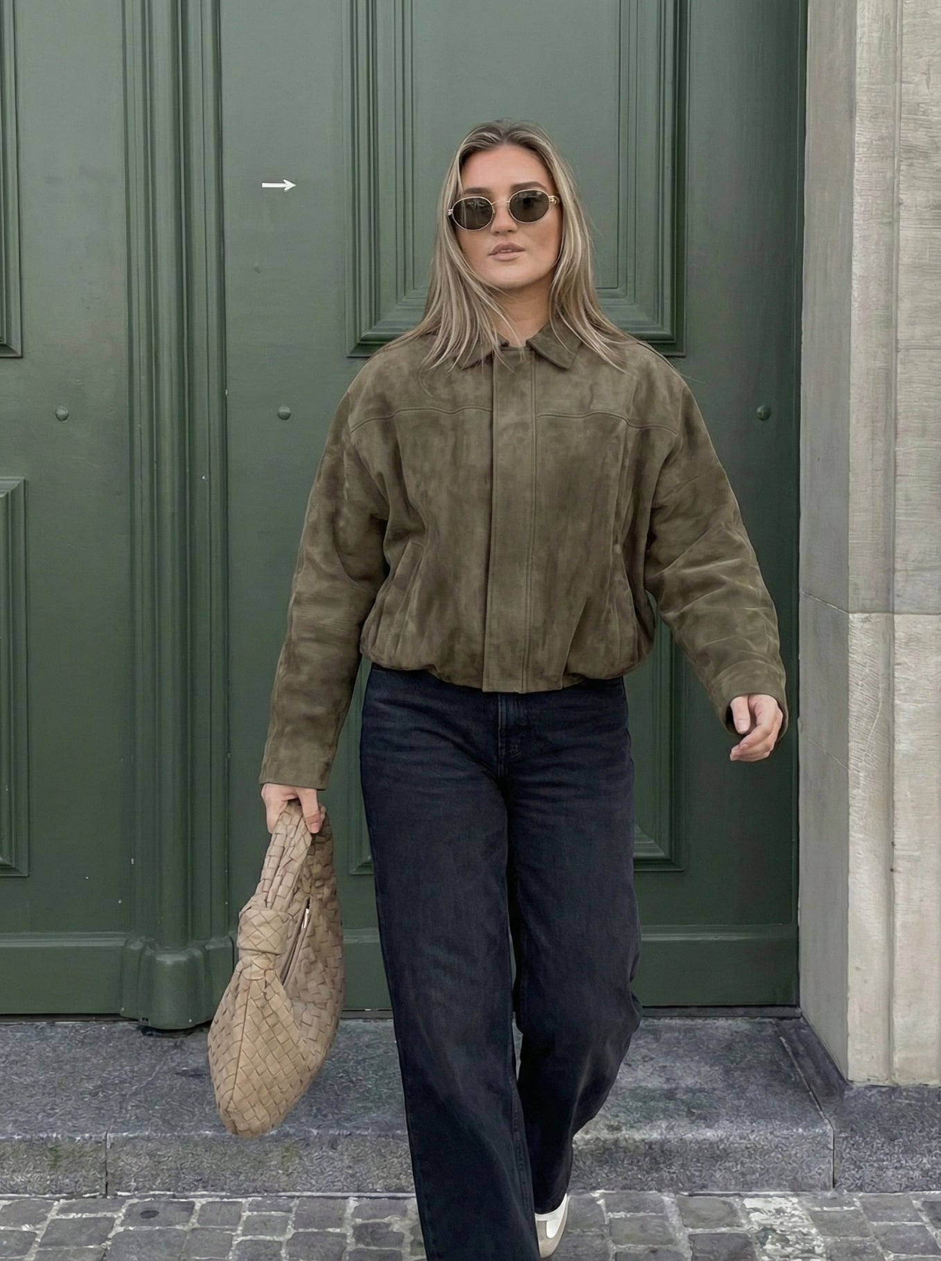 Loose Fit Bomberjacke mit Umlegekragen