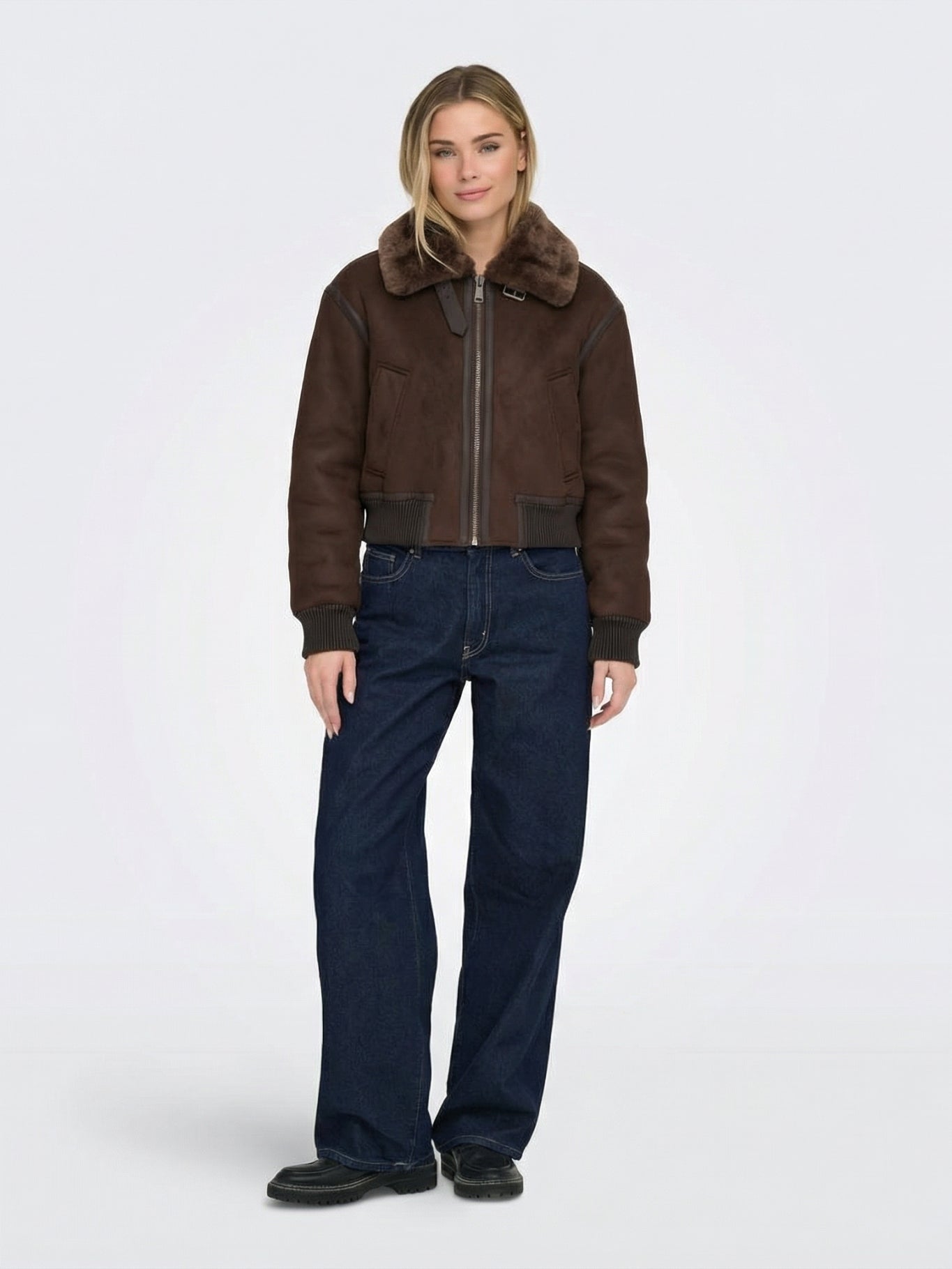 Kuschelige Winterjacke mit Stehkragen