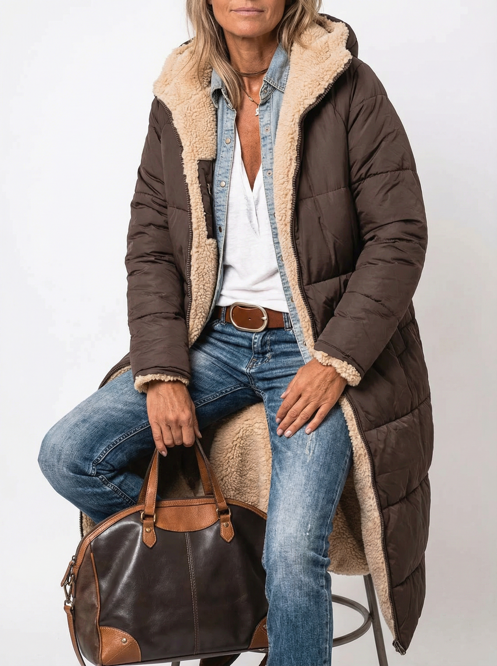 Warme wendbare Pufferjacke mit Kapuze