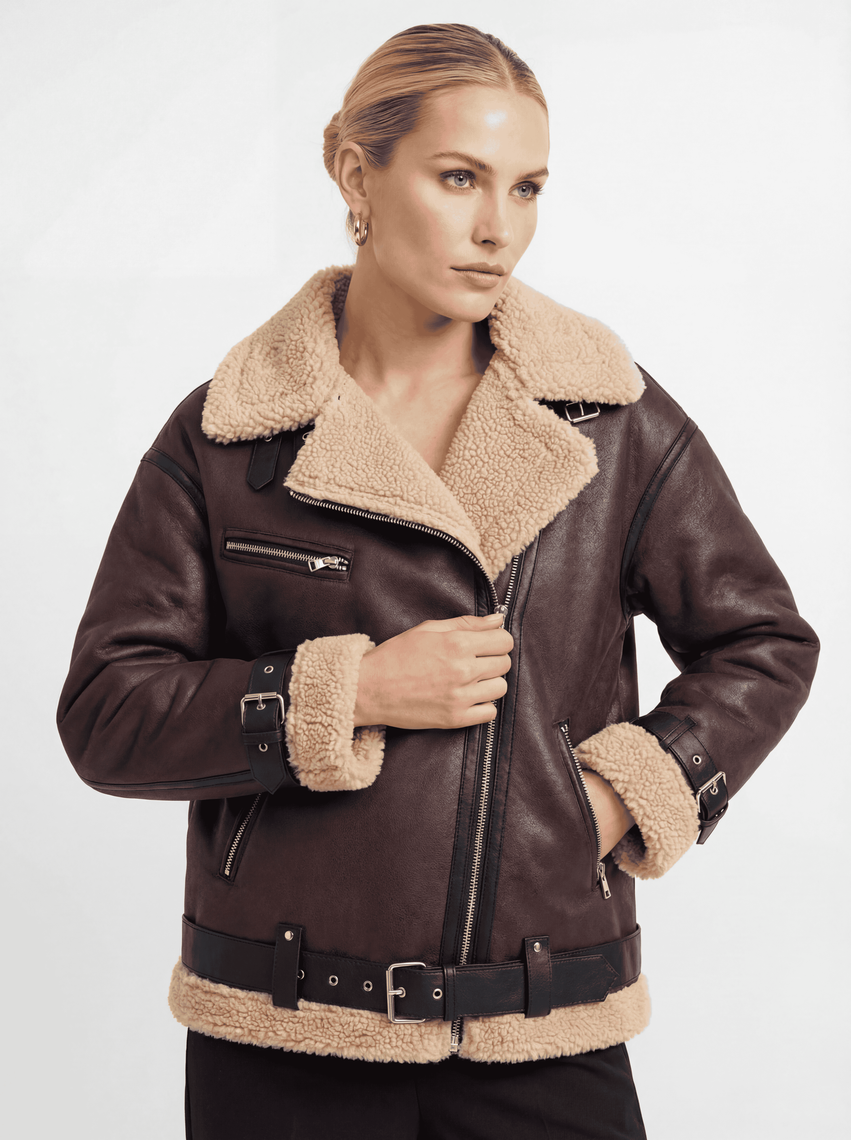 Doppelseitiger Mantel mit Gürtel