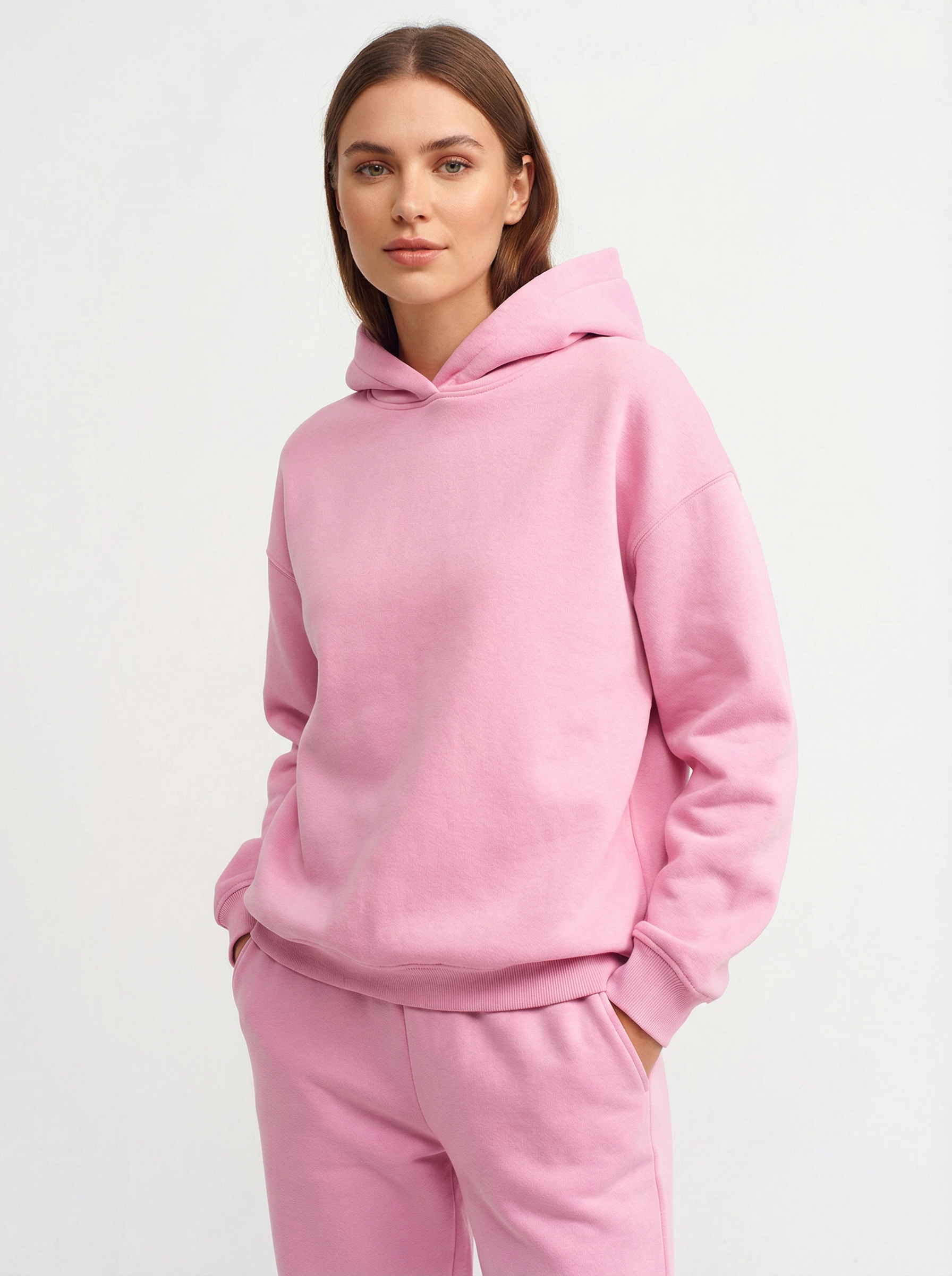 Kuscheliger, warmer Kapuzenanzug mit Taschen