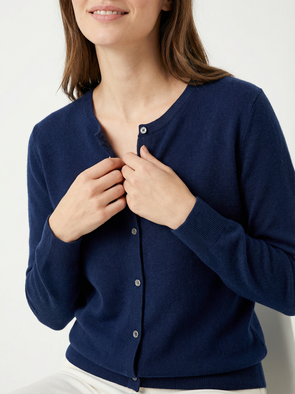 Kuschelige Strickjacke mit Knopfleiste