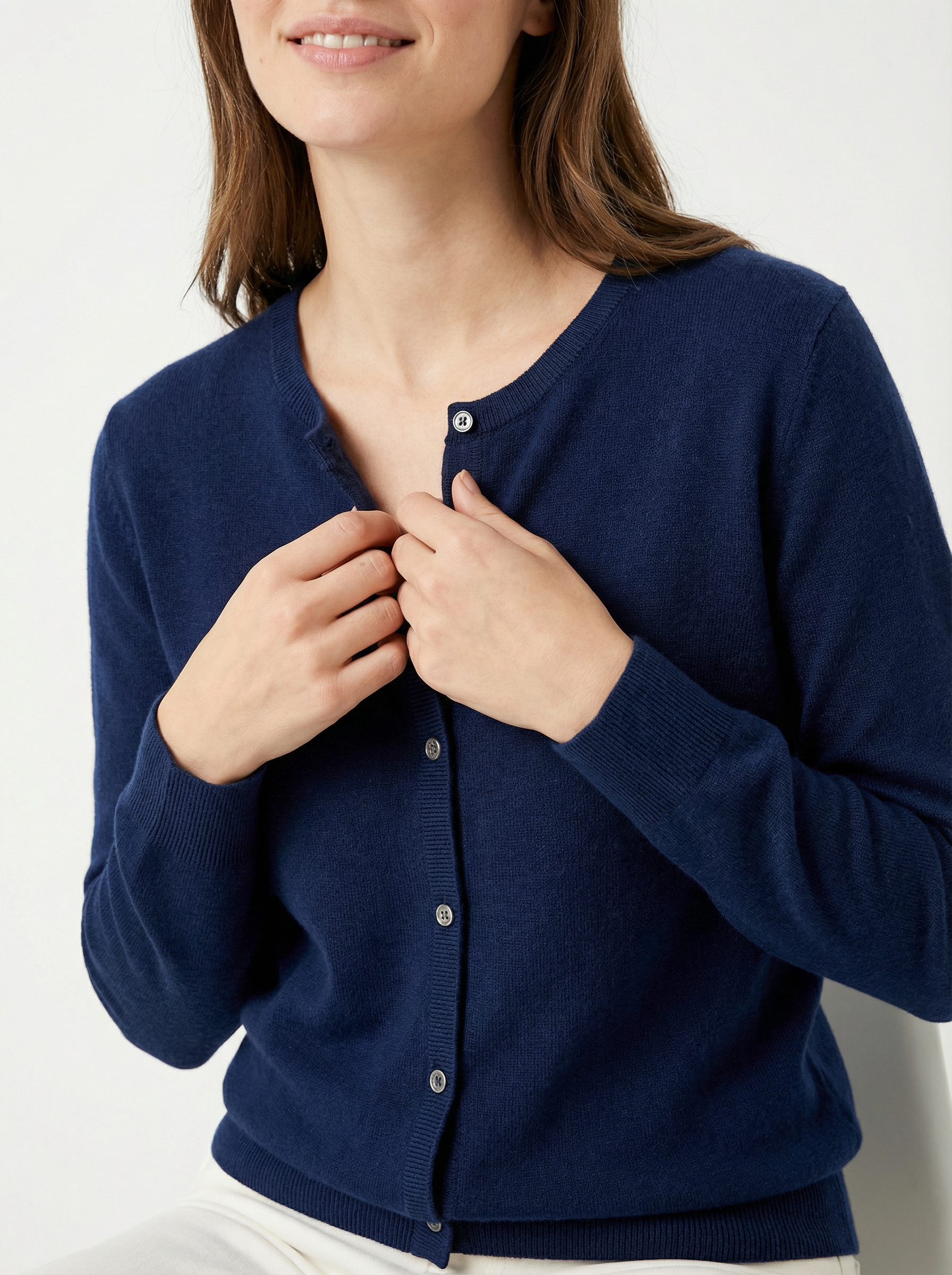 Kuschelige Strickjacke mit Knopfleiste