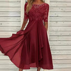 Elegantes Abendkleid mit Spitzen-Einsatz
