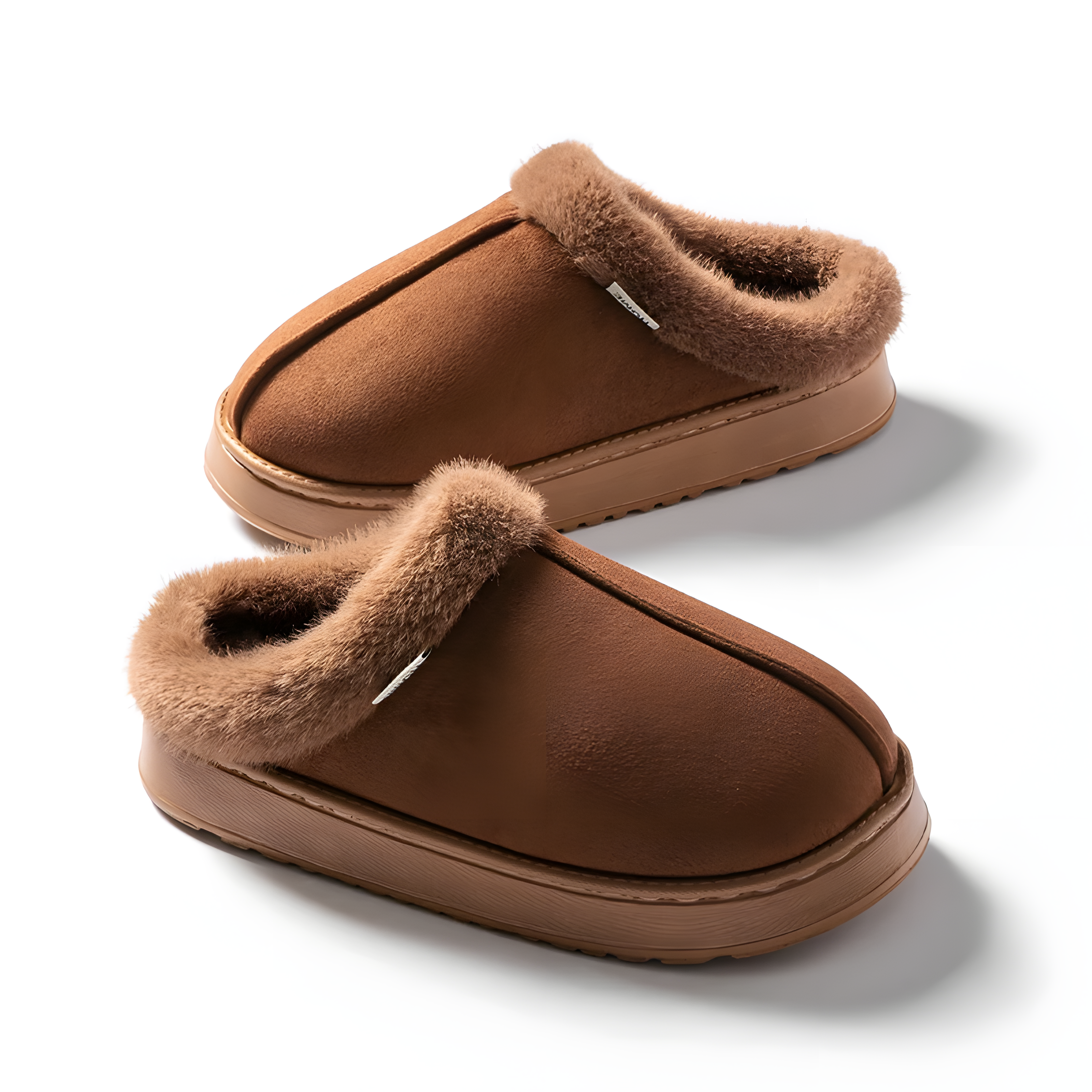 Warme Hausschuhe in Wildleder-Optik