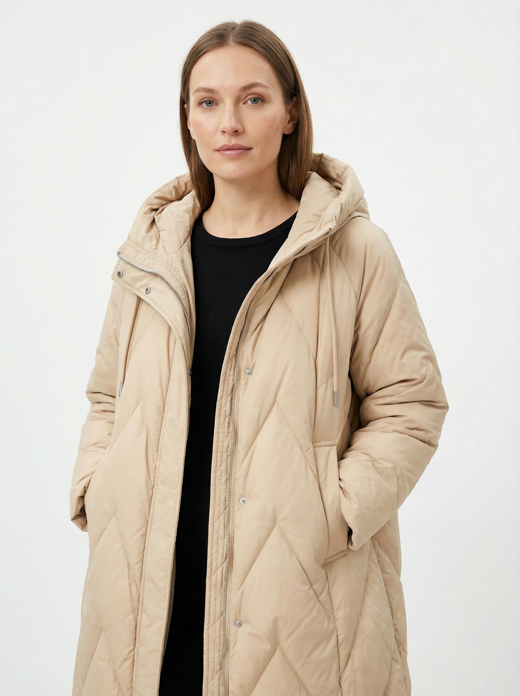 Warmer, kuscheliger Daunen-Mantel mit Kapuze