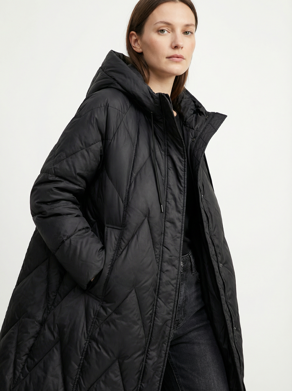 Warmer, kuscheliger Daunen-Mantel mit Kapuze