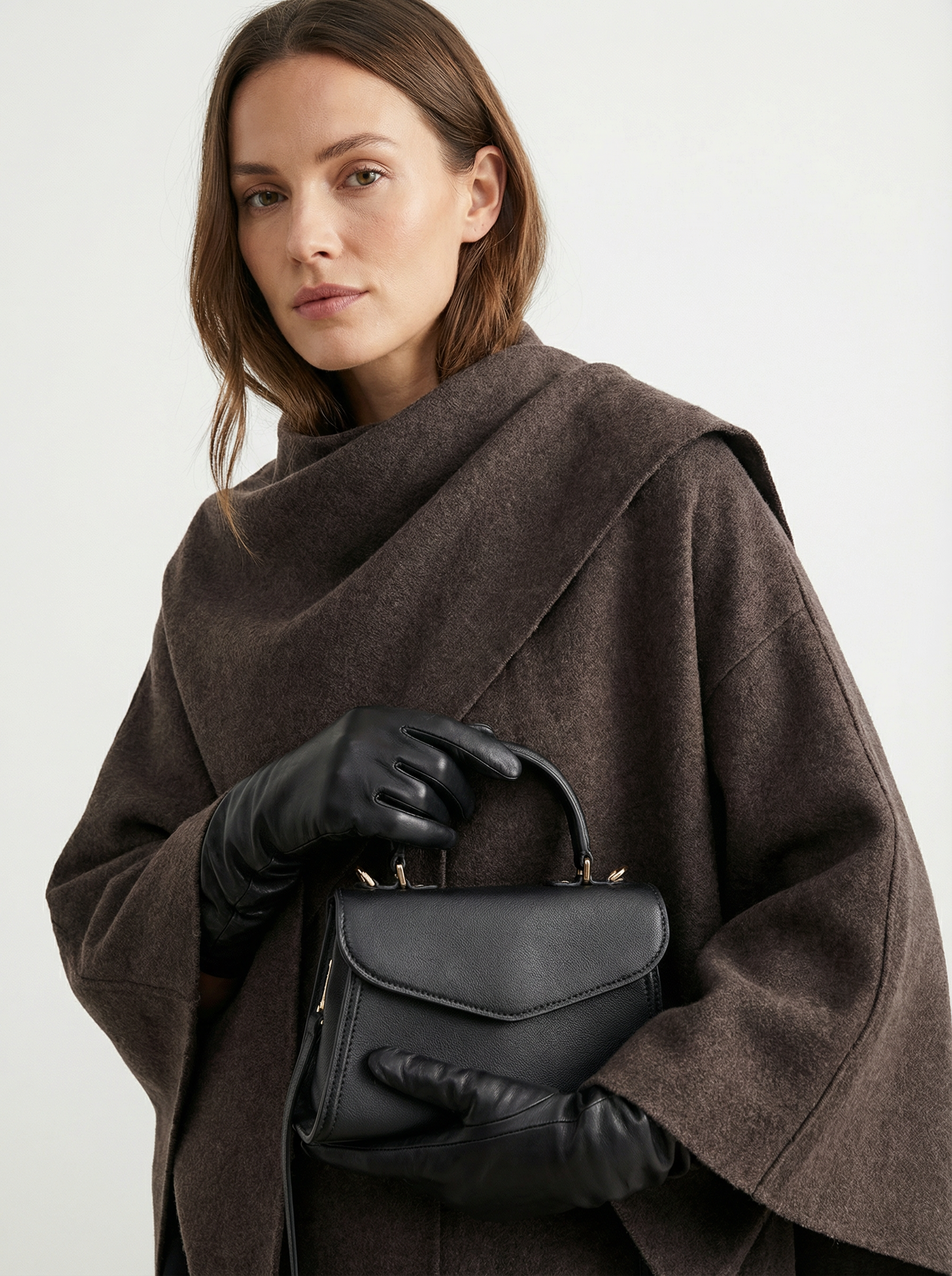 Asymmetrische Strickjacke mit Schalkragen