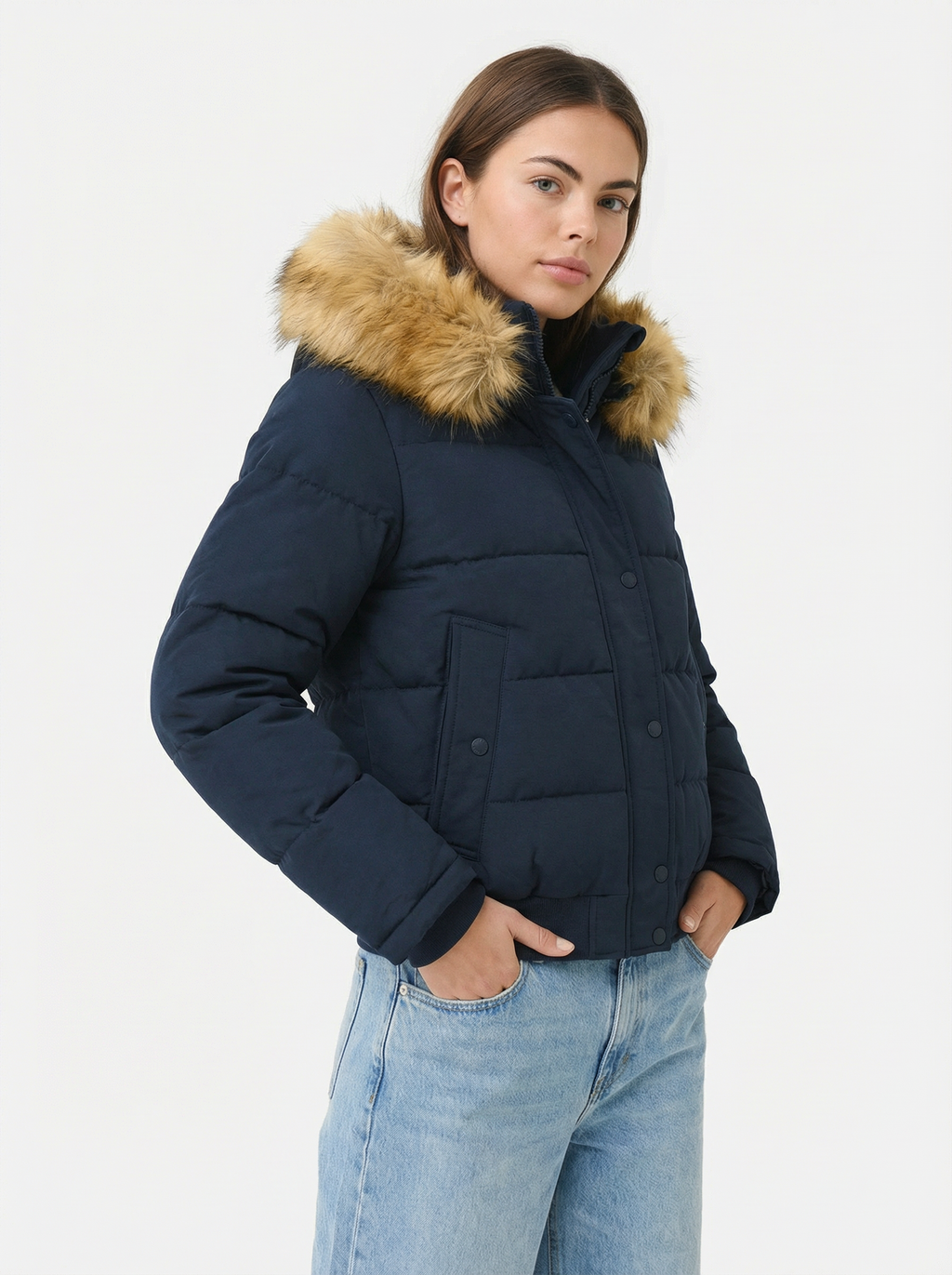 Gesteppter Wintermantel mit Kunstfellkragen