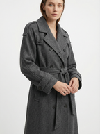 Doppelreihiger Wintermantel mit Taillengürtel