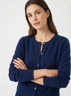 Kuschelige Strickjacke mit Knopfleiste