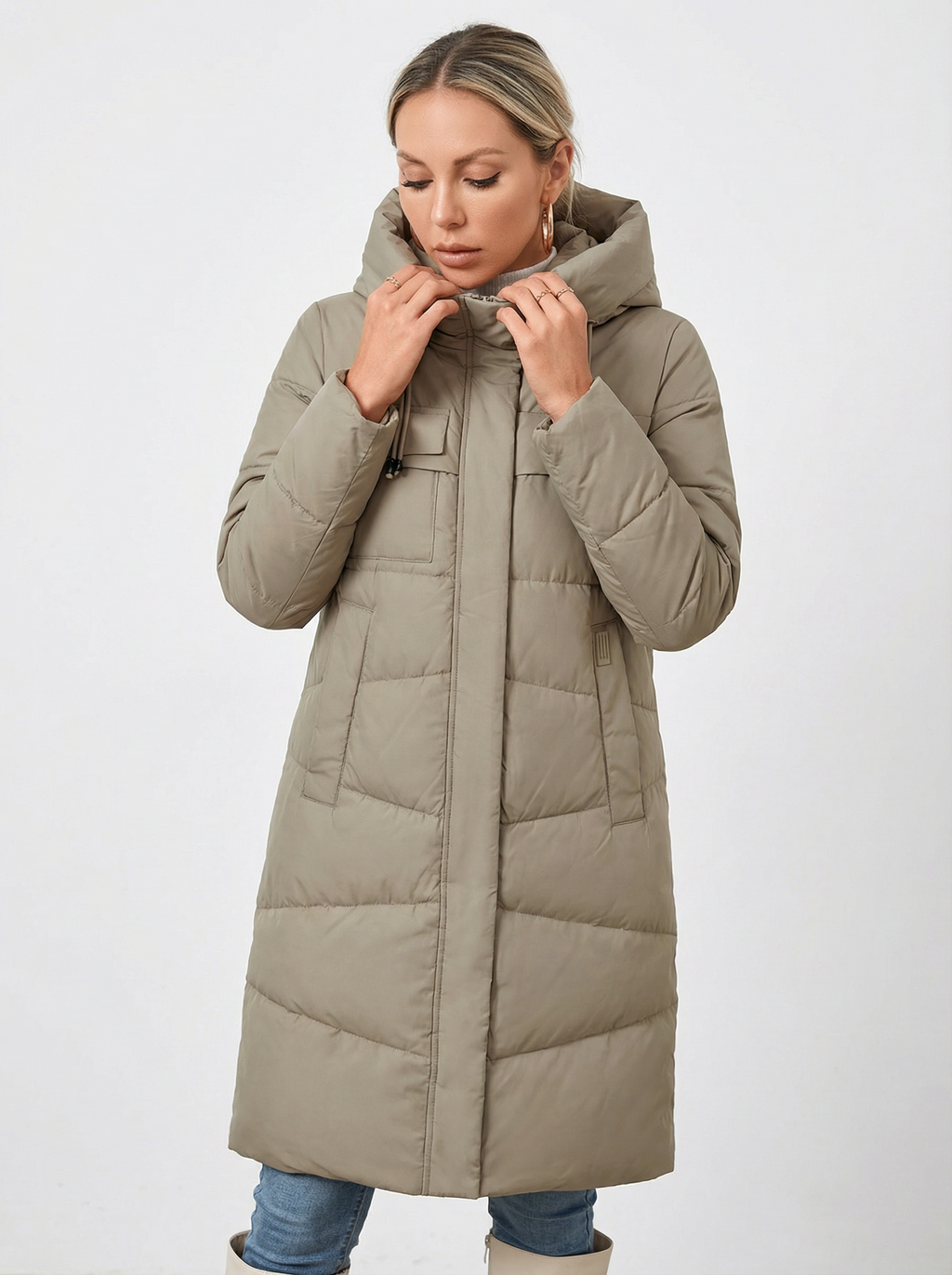 Warmer, eleganter Winterparka mit Kapuze