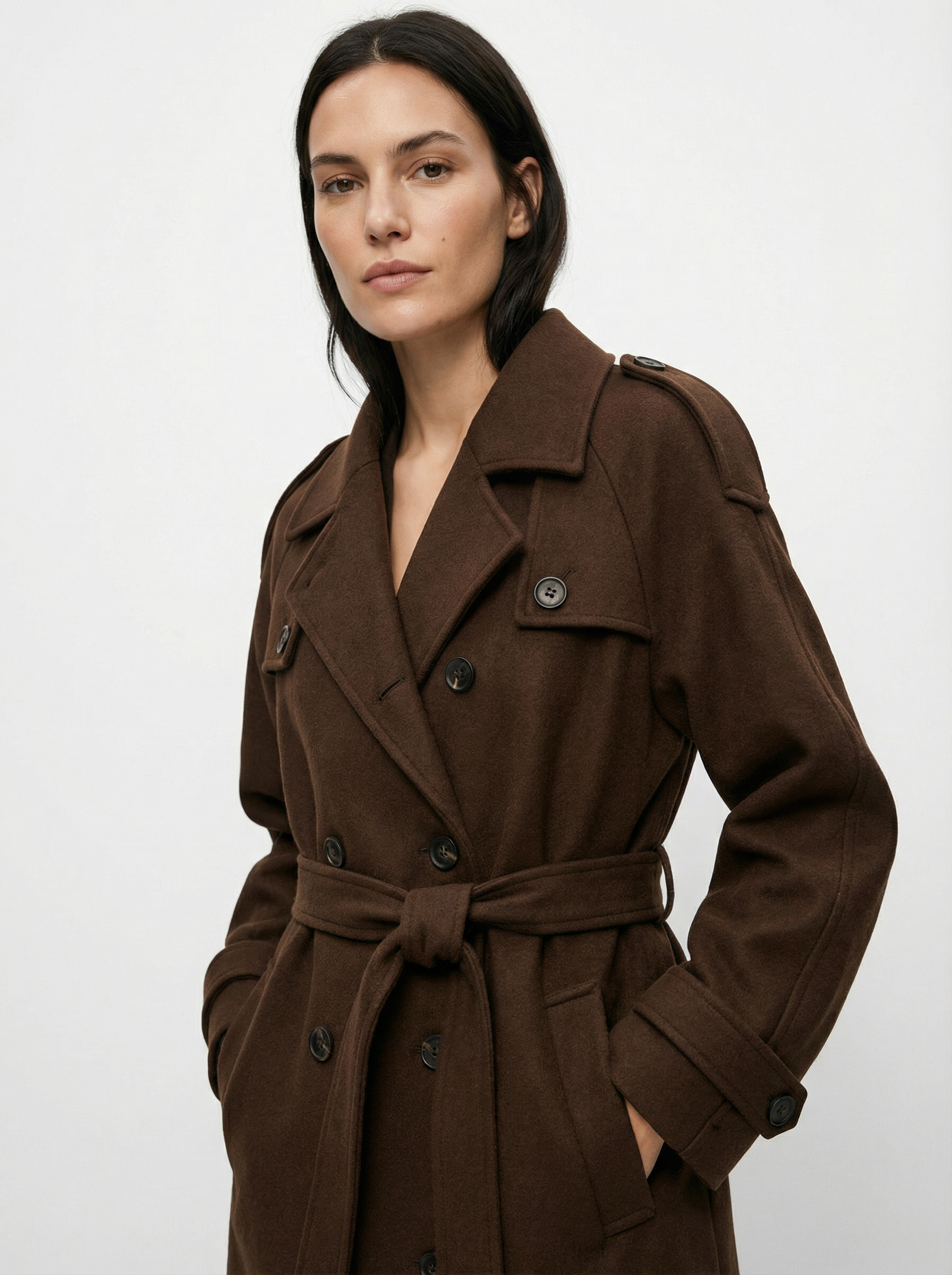 Doppelreihiger Wintermantel mit Taillengürtel