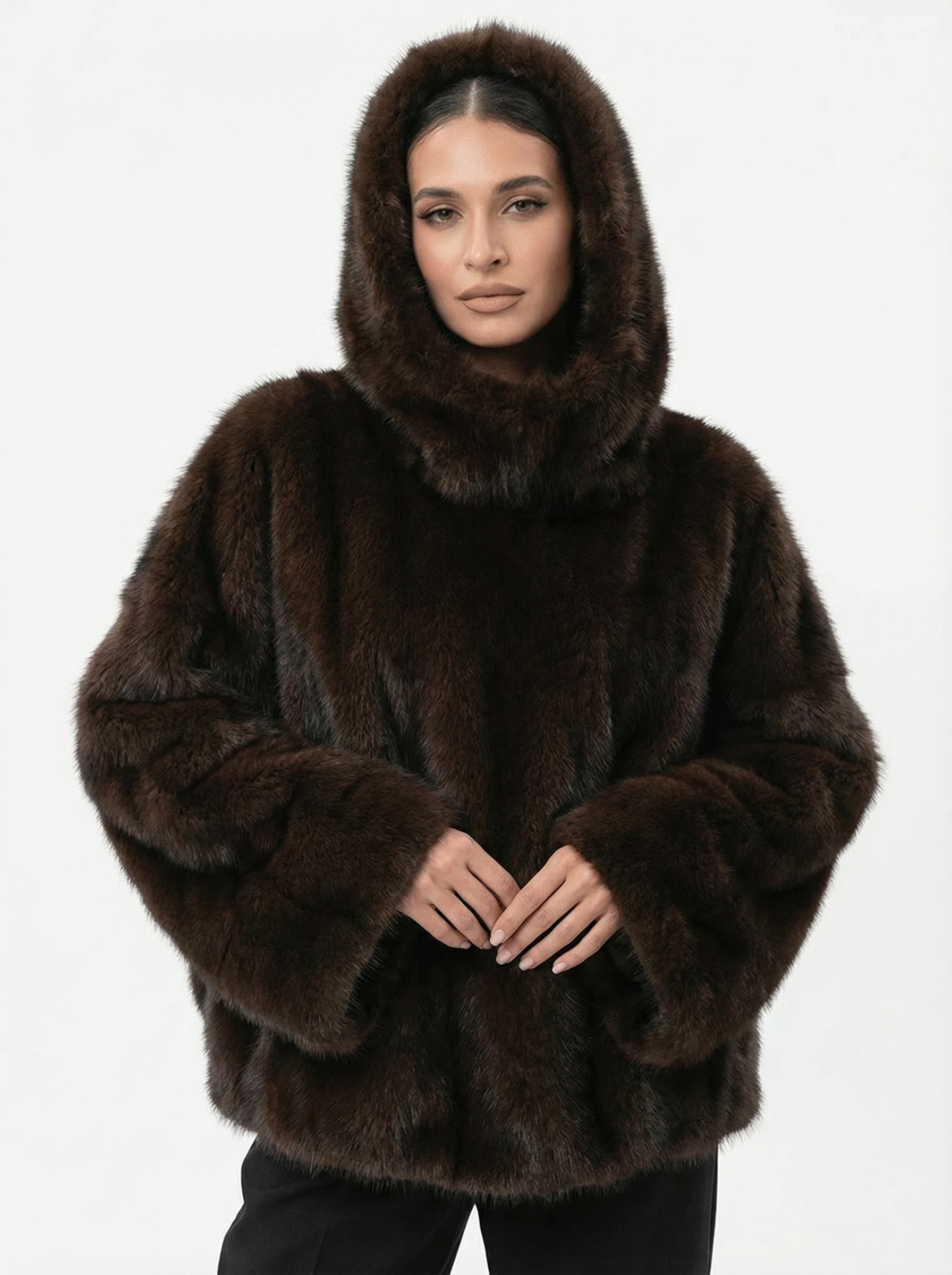 Kuscheliger Kapuzen-Mantel mit Stehkragen